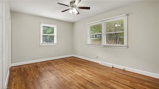 3016 Kinnamon Road, Winston-salem, NC 27104