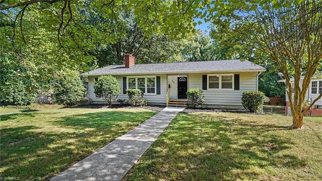 3016 Kinnamon Road, Winston-salem, NC 27104