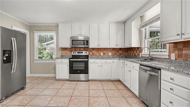 3016 Kinnamon Road, Winston-salem, NC 27104