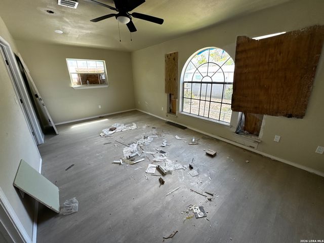 1306 W Gerald Ave, San Antonio, TX 78211