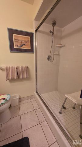 6109 Spring Valley Drive, Bakersfield, CA 93308