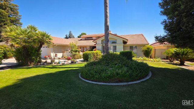 6109 Spring Valley Drive, Bakersfield, CA 93308