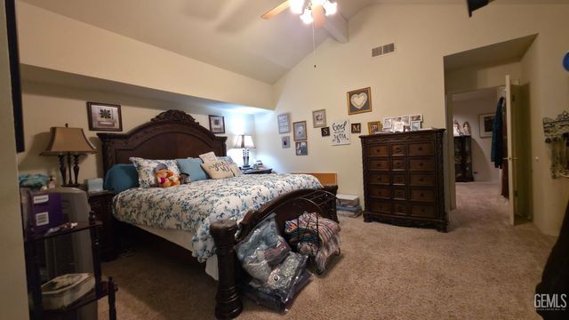 6109 Spring Valley Drive, Bakersfield, CA 93308