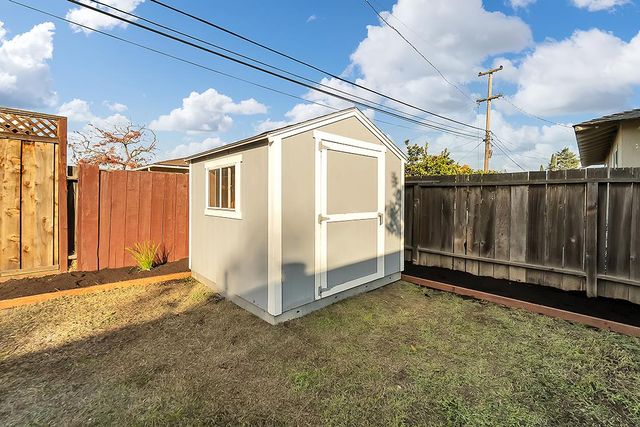 527 Maple Avenue, Milpitas, CA 95035