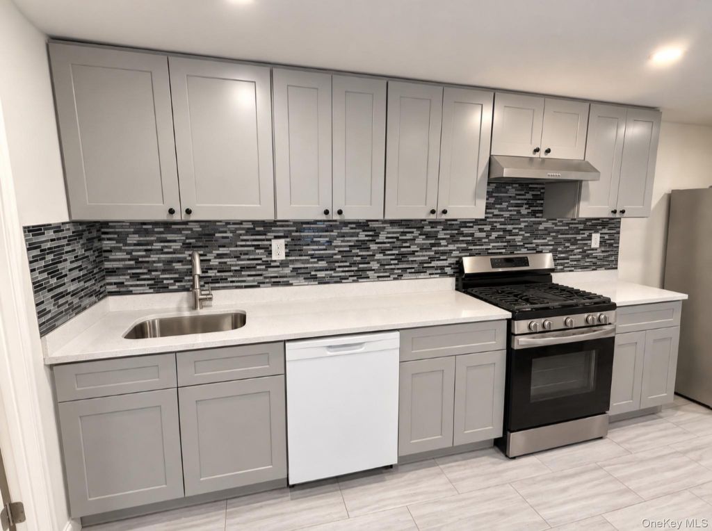 207 Bradford Street, Brooklyn, NY 11207 — photo 2