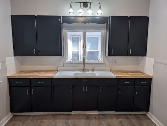 179 Warwick Avenue, Rochester, NY 14611