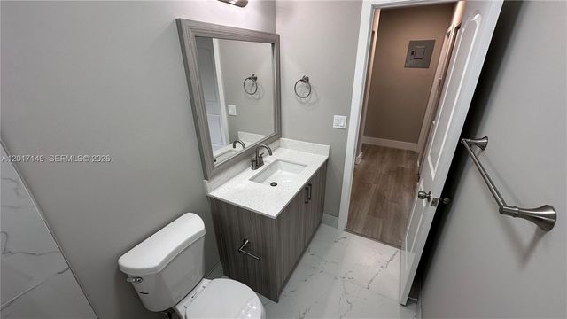 4101 NW 30th Ter 4, Lauderdale Lakes, FL 33309