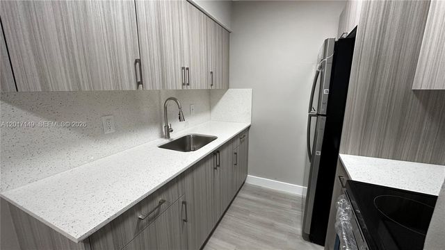 4101 NW 30th Ter 4, Lauderdale Lakes, FL 33309