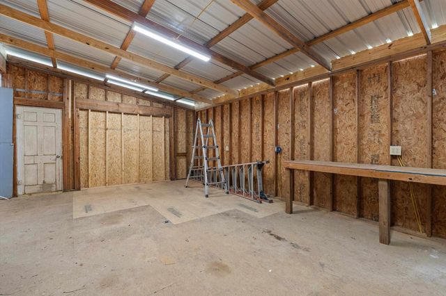 218 Benita Dr, Marshall, TX 75672