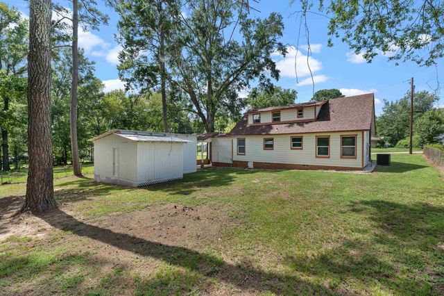 218 Benita Dr, Marshall, TX 75672
