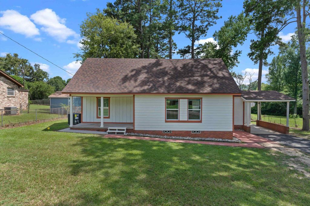 218 Benita Dr, Marshall, TX 75672