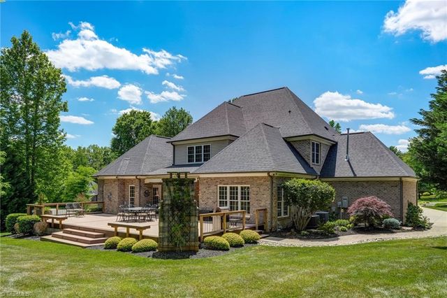 8162 Rob Roy Drive, Summerfield, NC 27358