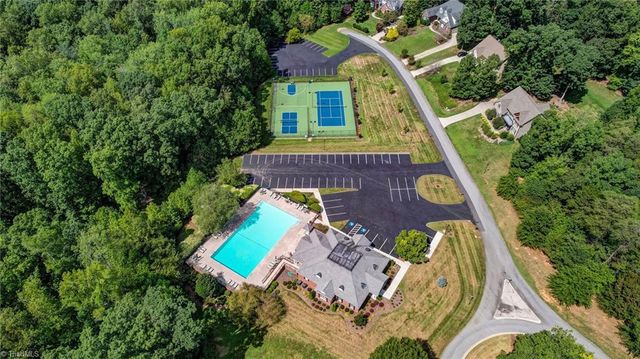 8162 Rob Roy Drive, Summerfield, NC 27358