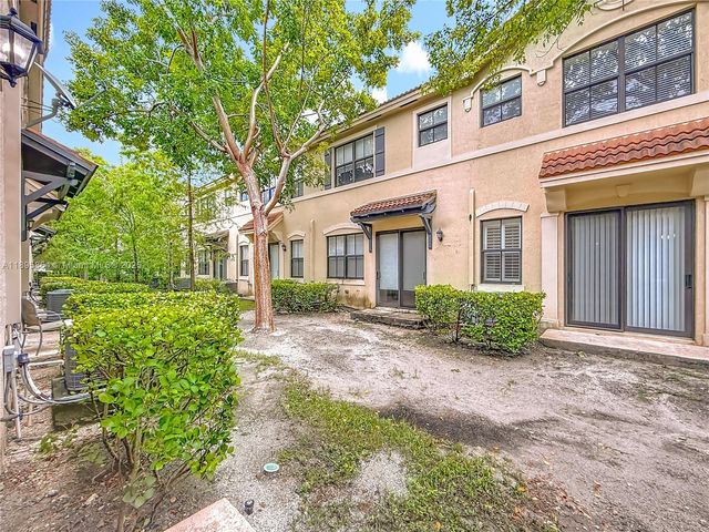 1082 NW 33rd Mnr, Pompano Beach, FL 33064