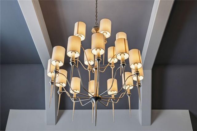 105 Kingston Manor, Atlanta, GA 30342