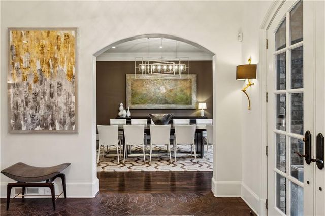 105 Kingston Manor, Atlanta, GA 30342