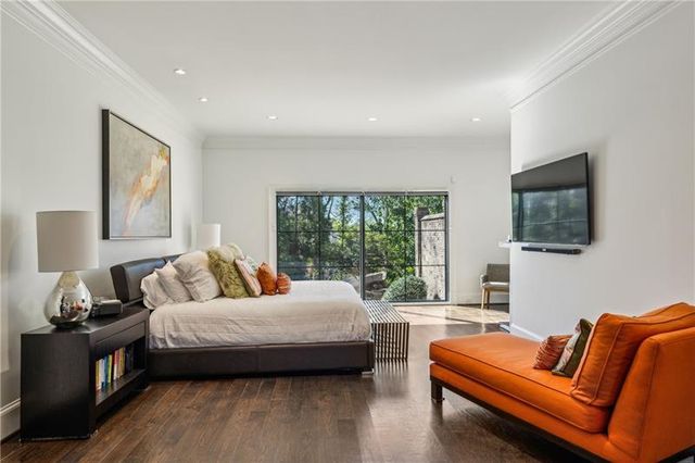 105 Kingston Manor, Atlanta, GA 30342