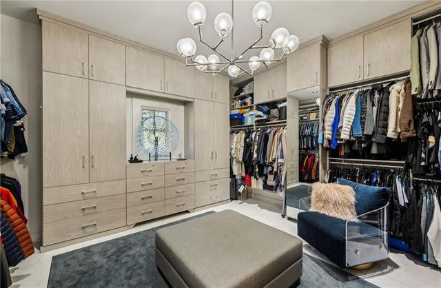 105 Kingston Manor, Atlanta, GA 30342