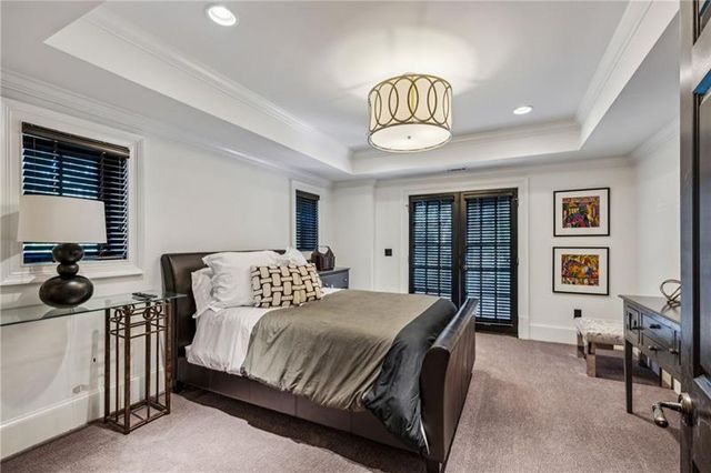 105 Kingston Manor, Atlanta, GA 30342