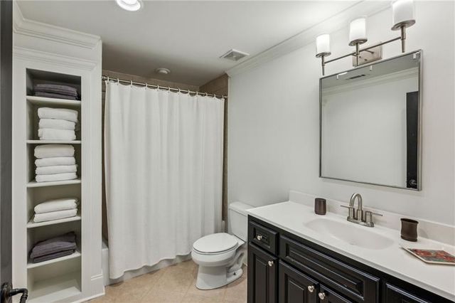 105 Kingston Manor, Atlanta, GA 30342