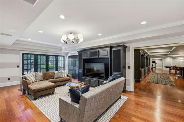 105 Kingston Manor, Atlanta, GA 30342