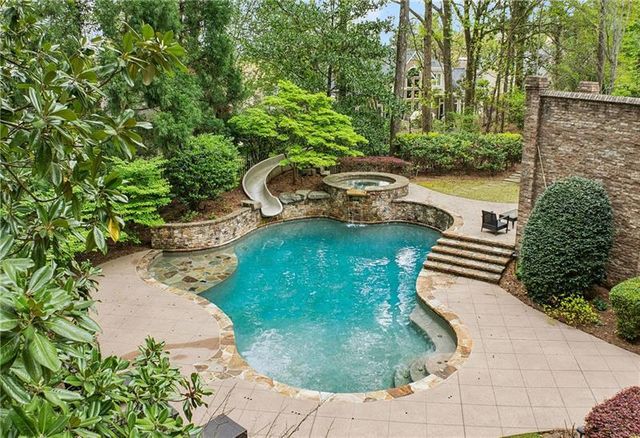 105 Kingston Manor, Atlanta, GA 30342