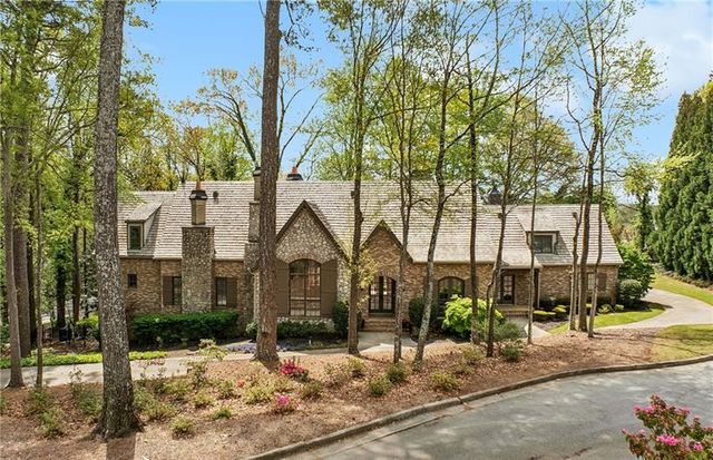 105 Kingston Manor, Atlanta, GA 30342