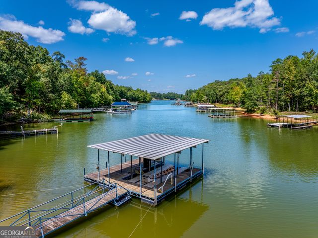 70 Lakeshore Drive, Hartwell, GA 30643