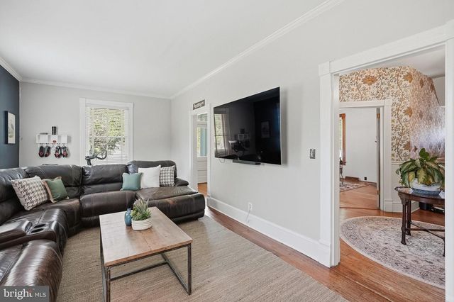 9026 SUDLEY RD, Manassas, VA 20110