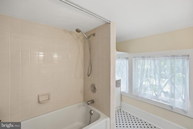 9026 SUDLEY RD, Manassas, VA 20110