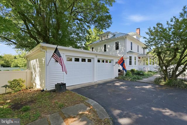 9026 SUDLEY RD, Manassas, VA 20110