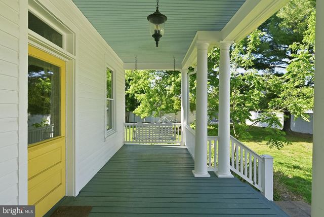 9026 SUDLEY RD, Manassas, VA 20110