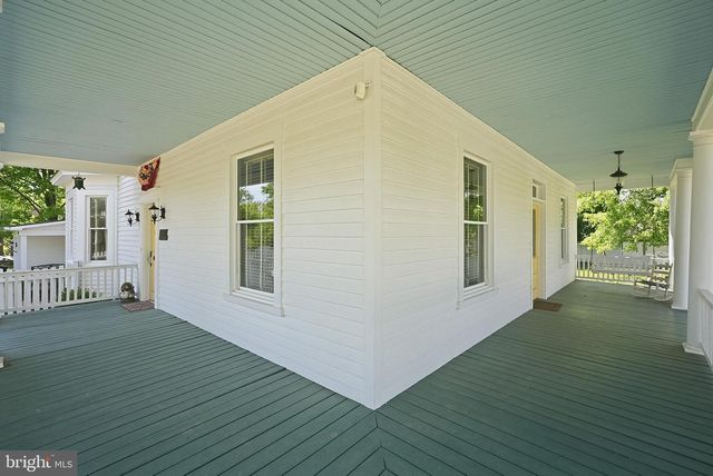 9026 SUDLEY RD, Manassas, VA 20110