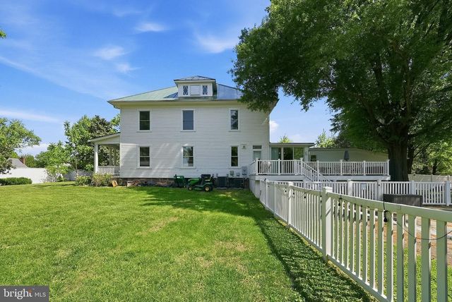 9026 SUDLEY RD, Manassas, VA 20110