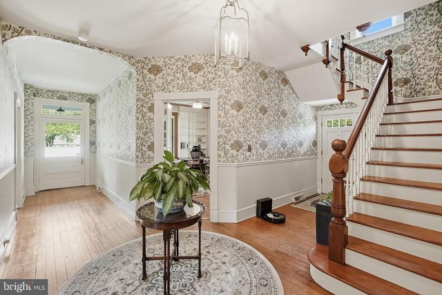9026 SUDLEY RD, Manassas, VA 20110