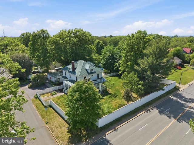 9026 SUDLEY RD, Manassas, VA 20110