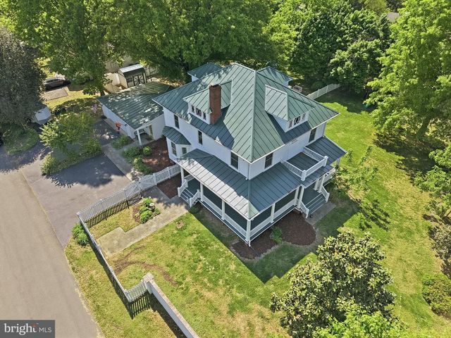 9026 SUDLEY RD, Manassas, VA 20110