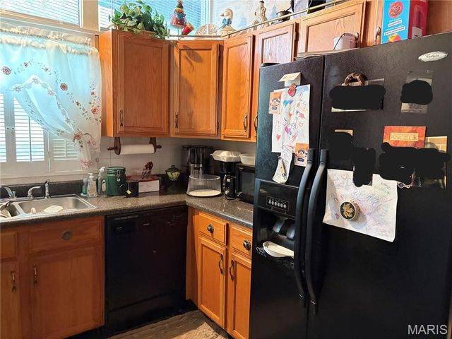 1542 Starlight Drive, St Louis, MO 63135