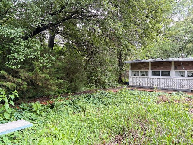 1542 Starlight Drive, St Louis, MO 63135