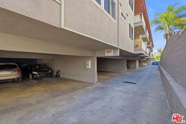 427 E Tamarack Avenue, Inglewood, CA 90301