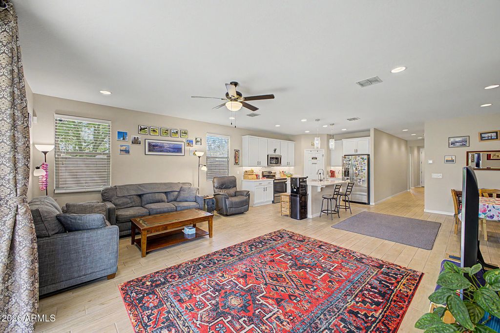 3259 W CARTER Road, Phoenix, AZ 85041 — photo 4