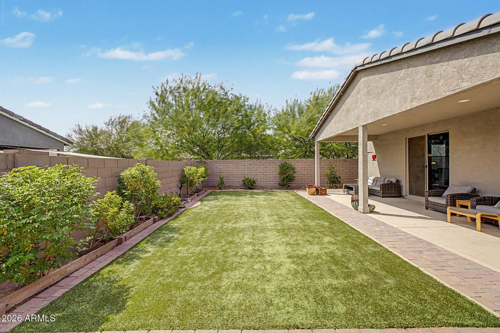 3259 W CARTER Road, Phoenix, AZ 85041 — photo 5