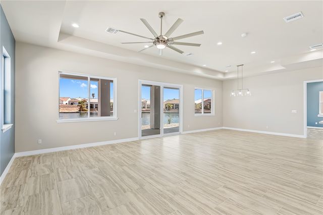 6136 S Via Del Aqua Drive, Fort Mohave, AZ 86426