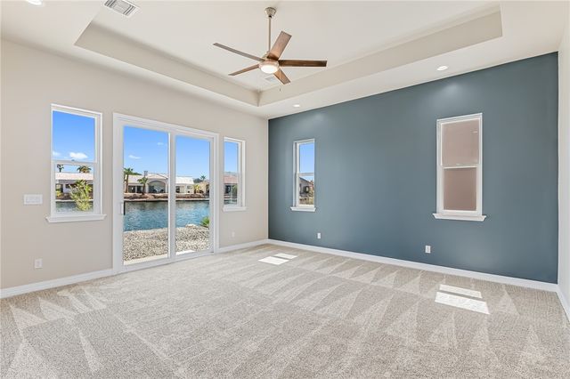 6136 S Via Del Aqua Drive, Fort Mohave, AZ 86426