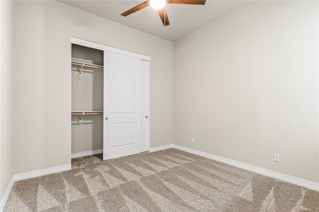 6136 S Via Del Aqua Drive, Fort Mohave, AZ 86426