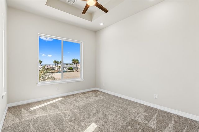 6136 S Via Del Aqua Drive, Fort Mohave, AZ 86426