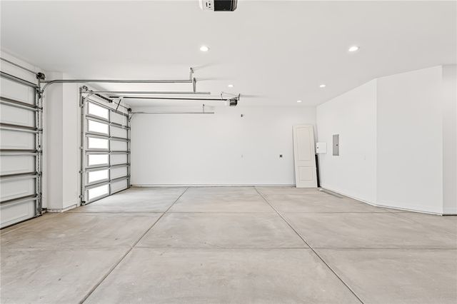 6136 S Via Del Aqua Drive, Fort Mohave, AZ 86426