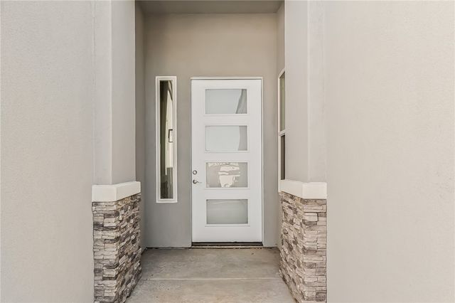 6136 S Via Del Aqua Drive, Fort Mohave, AZ 86426