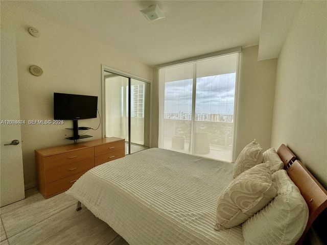 18101 Collins Ave 4302, Sunny Isles Beach, FL 33160