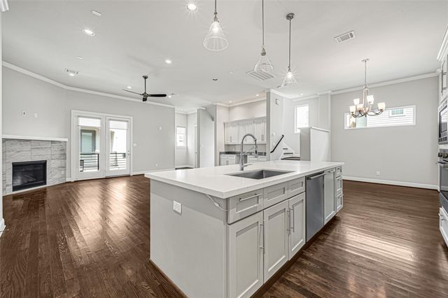 5514 Petty Street A, Houston, TX 77007